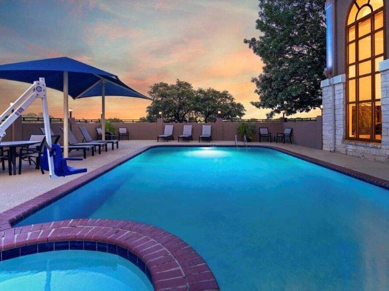 EC2AF6CA17A8755F9954DA6AADA5AA6D