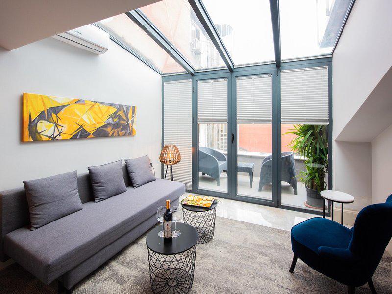 CE43ECADF71E54372BBE14ABE6B92478