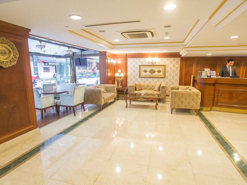 16FA3879AA5802595271567383D18ECA