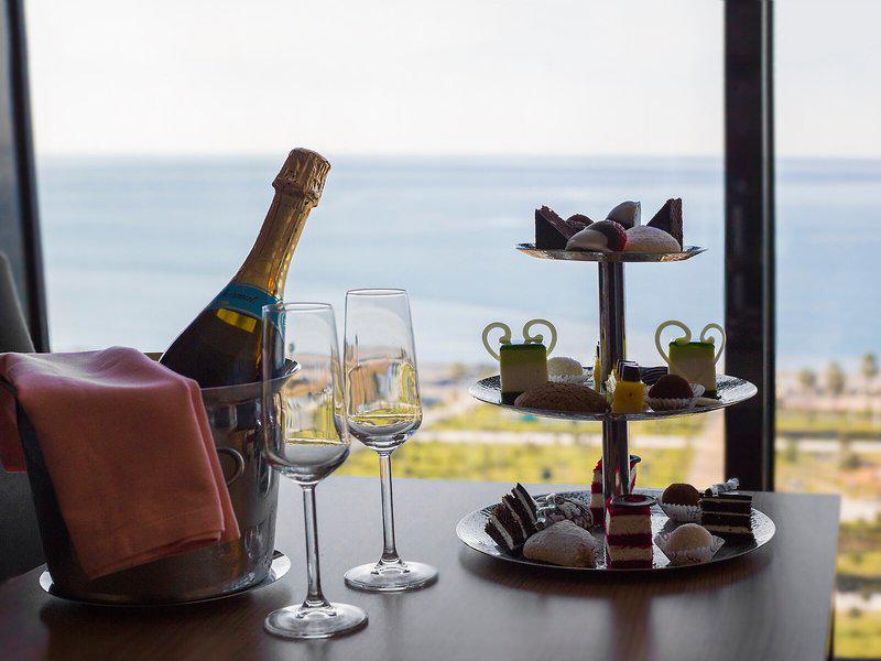 E85F330E00A0AC9E417B6E8B560F813A