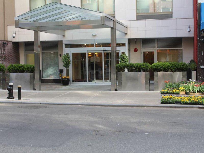 E3F653AC7E6F75B6F59FED52166CA989