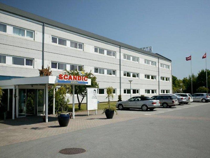 98BCFC6DA327AD805B8975BE70E62390