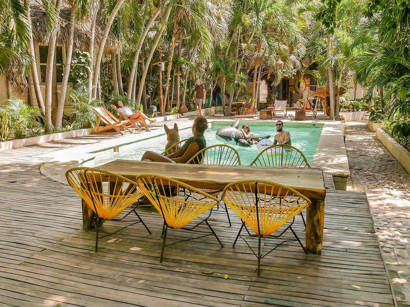 D30F02229D93FBE8C7252960120A5C75