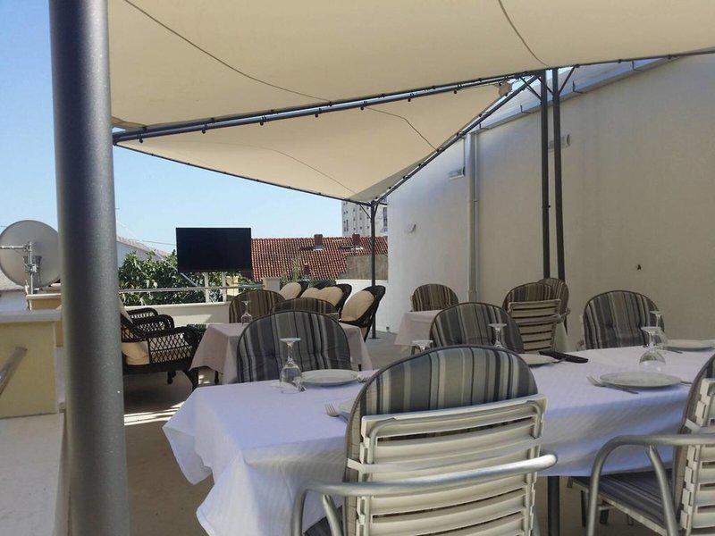 E55B7DAE04AB578ECDC074BF2A9D2C5B