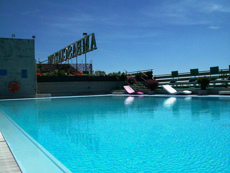 4C820D2870EEE4A7B85789D20E510C93