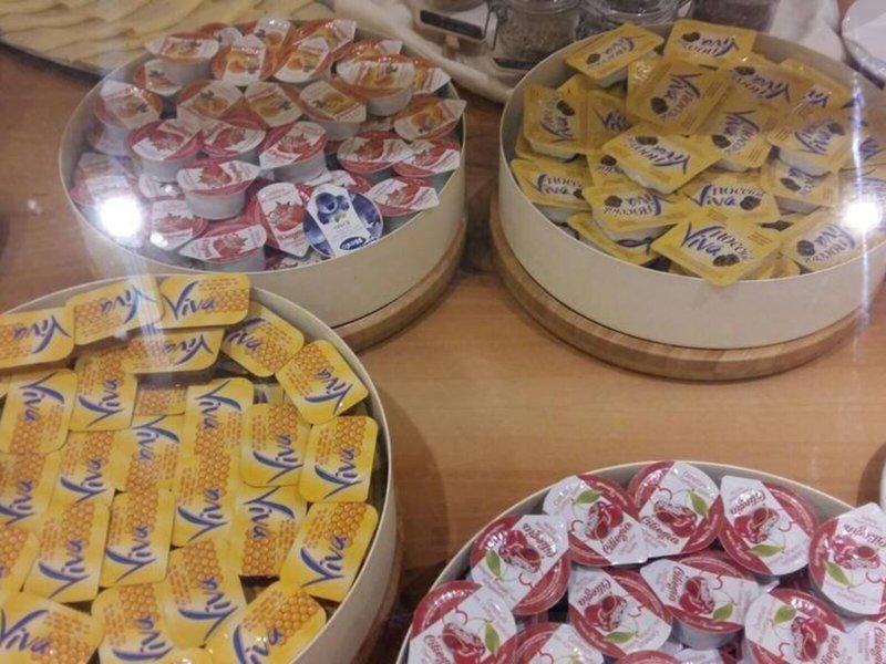 4A564DD2907B1D7F7AD2CAFD68DE4DD8