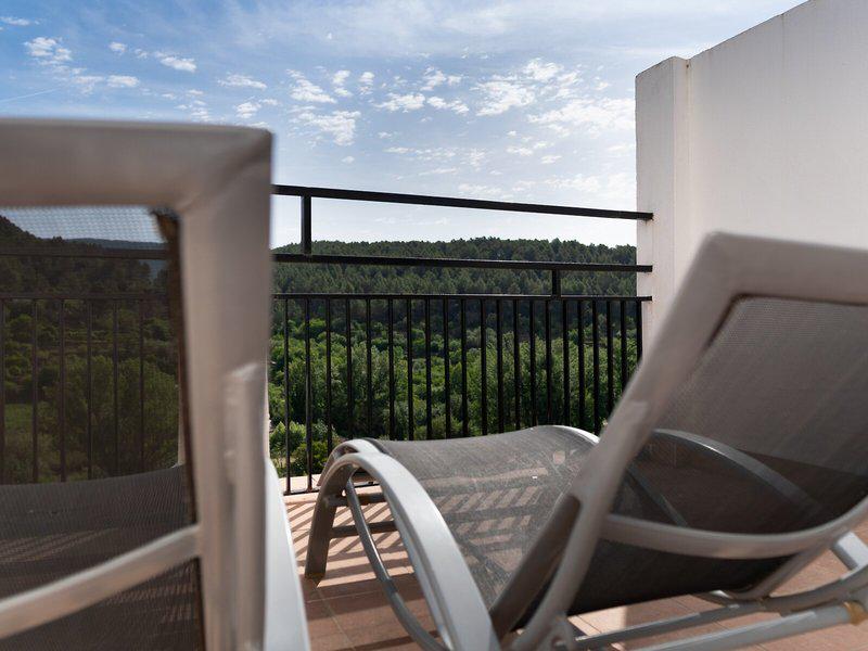 2D76ED7809BC8F2068F98767746692D7