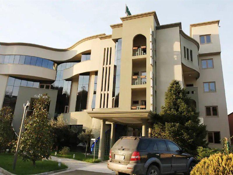 2BFEF9C19F7D823B8B7106080CE853BC