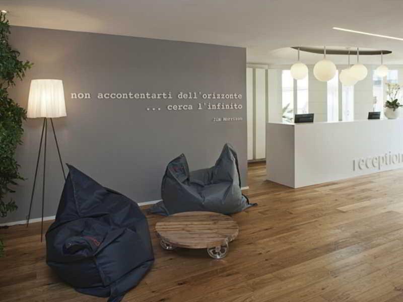 920BE054BFE0E8066C29A6F1C35DED82