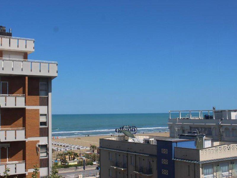 15B6822AF2DB2E6EA68BA1681B965BA1