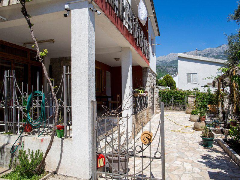 FC5580661E3D5380F3CEA53E2117F7B7