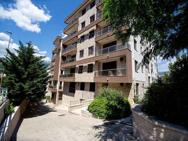 2A89E0620043A1981A5D4EAF4D8A6DD5