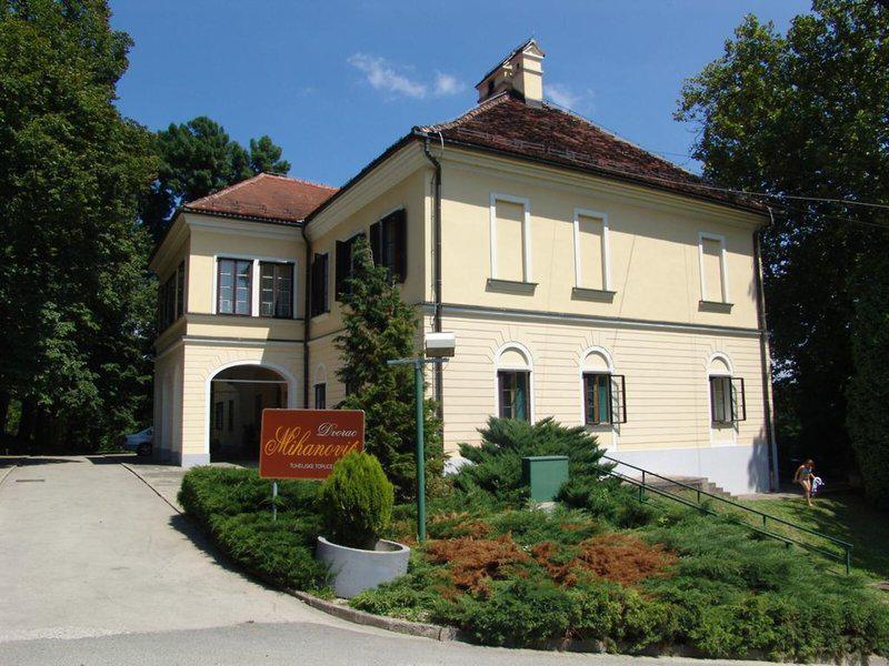 962B264EE2939242BC993369CE50309A