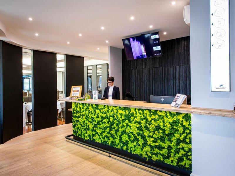 60A28BE9F5D014E49E76B43C209B6FD8