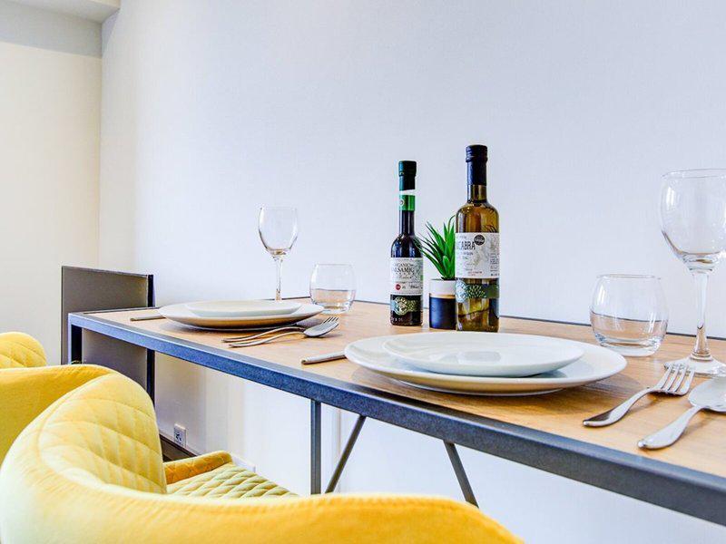 DA1A90EEAAA151AC204EBE4BF705385A