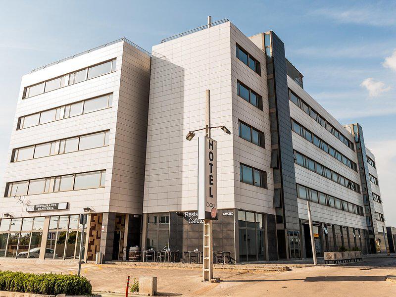 4CB68D414EF4B3AF75F04E62AD33E0D2