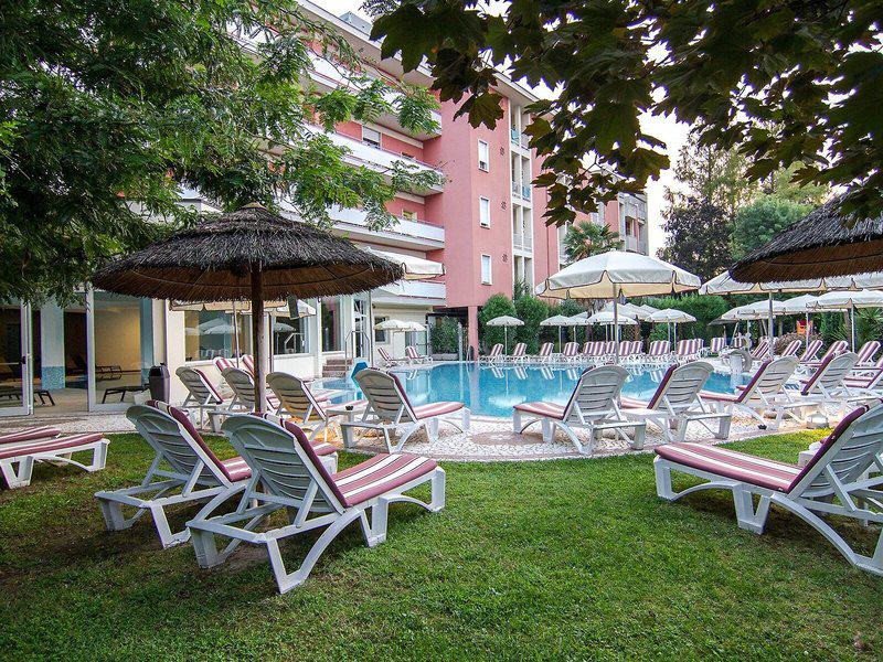 8955ED461330B4D1EAD184DABB843982