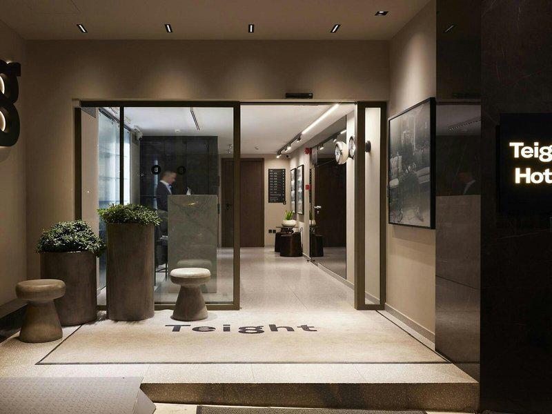 79B68CA8EB5D4385FA3AF97F5EFA3807