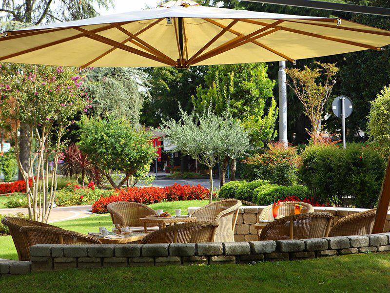 CB71620AE76B79A97C6CA828C36492CA