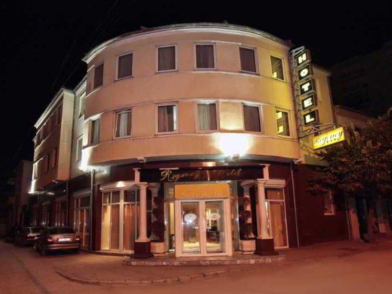 F8C377B919D3A4385E8EB6AAA6FFF024