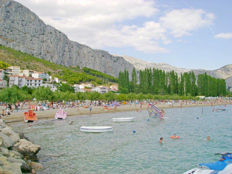 9F8F70373227890C4AEF92146FEF5976