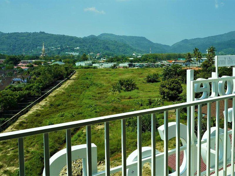 EE9989EEC8CC3A93656DA5B72C52B9B7