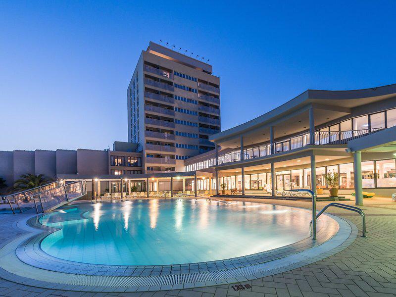 A8E37ED07D50781C8040FD7F1956D4EC