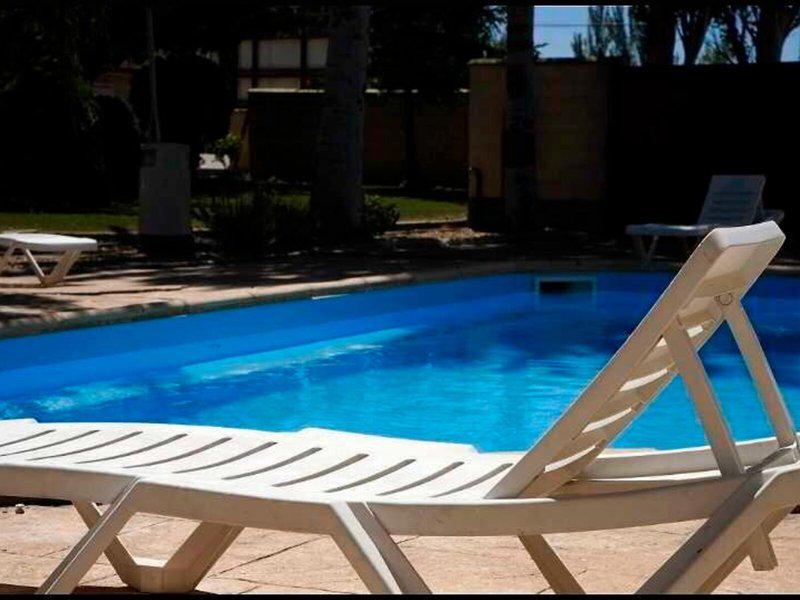 AE4DB47D97C94B635818EF153FC0A2CE