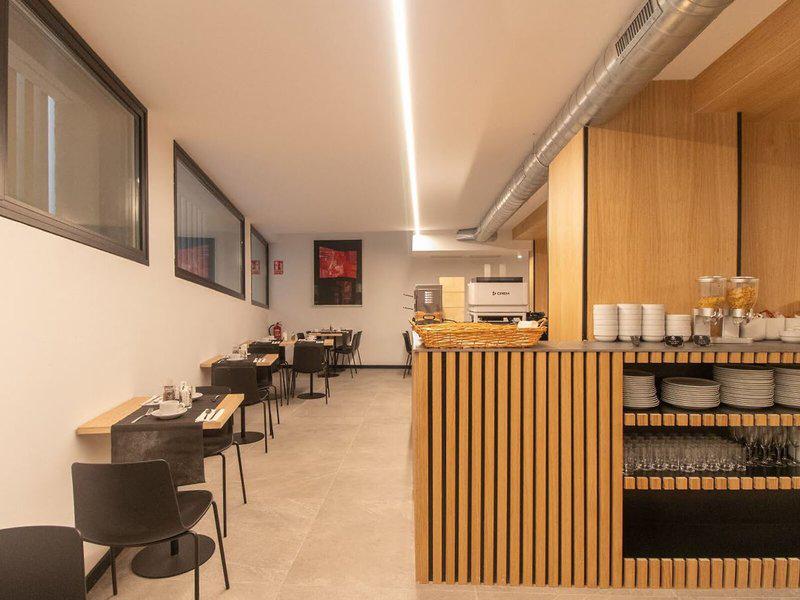 CE8D933FC88D9852123CDCDFBA4D10AA