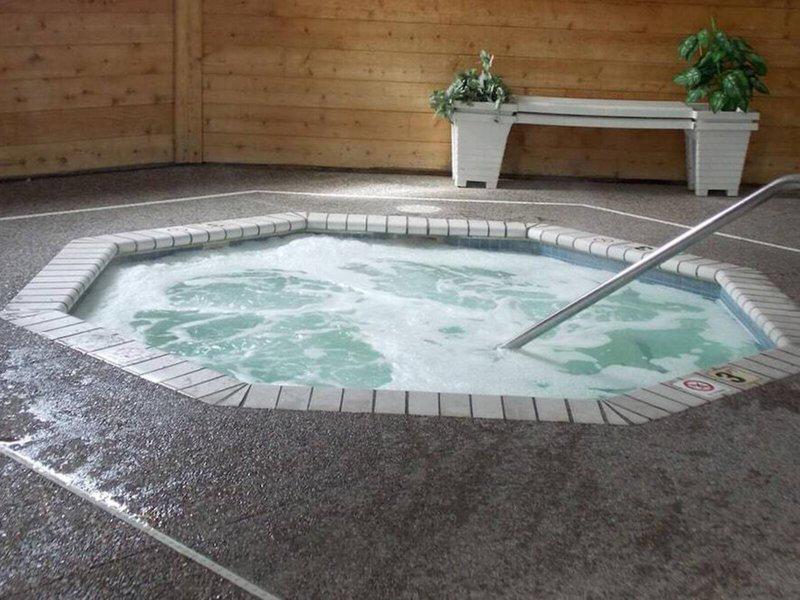 8F997ED711F3A4442F1B13EDE8C49E96