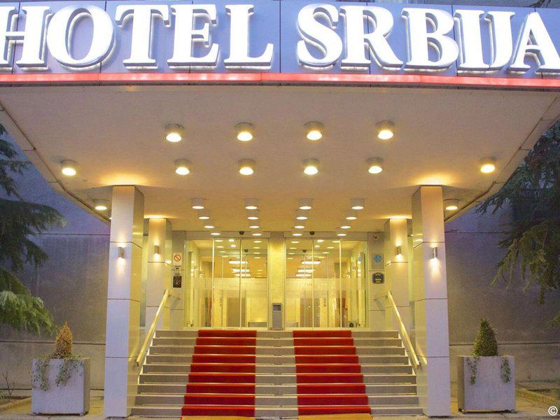 53569745CCD6C6C4FEF7E02C787F6632