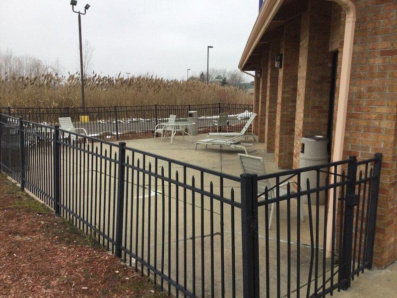 E3051348C0BA937BC3E2B6B3F9529843