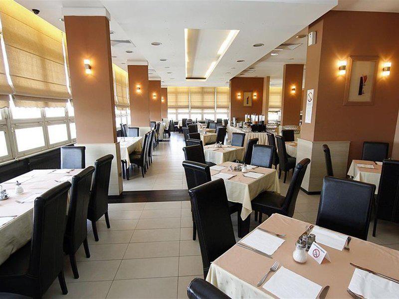 12044C037AE17DA5D6833A961C0244EE