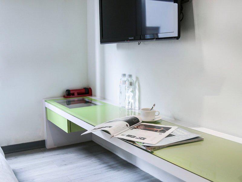 8B965A3AD5DD3317856944963ABC2F21