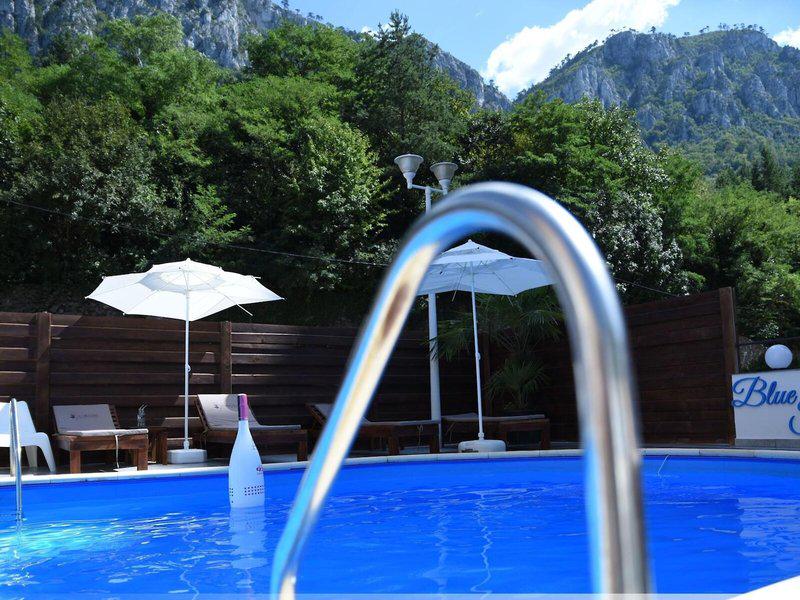 CAC39CD6703F3CB090EB3997D83E5316