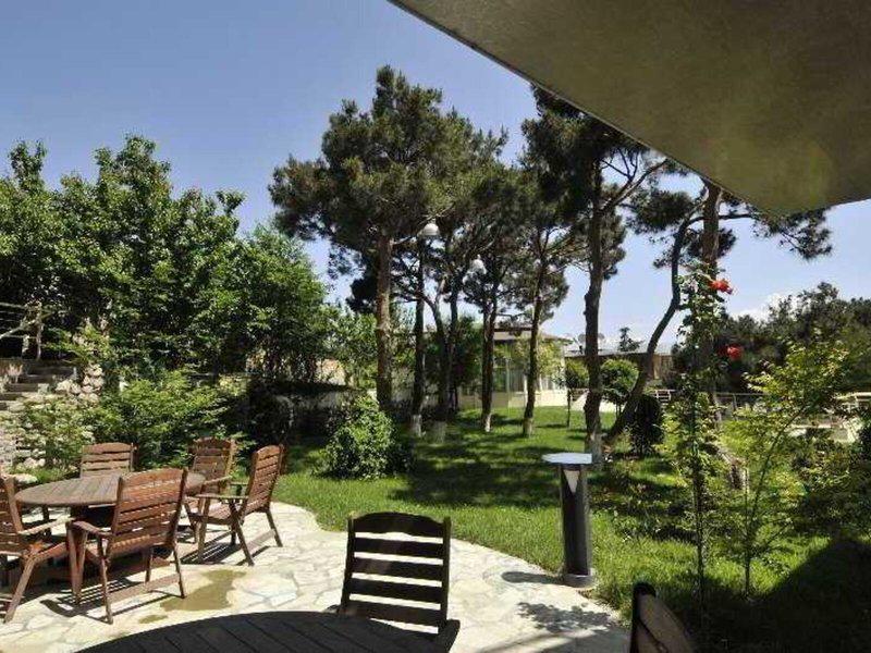 9157C93C920962A43B17019DBD0DABED