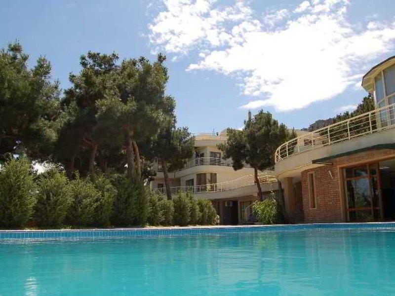 1C4A6C43E750A3EF8BA0987D2E5F3D9F