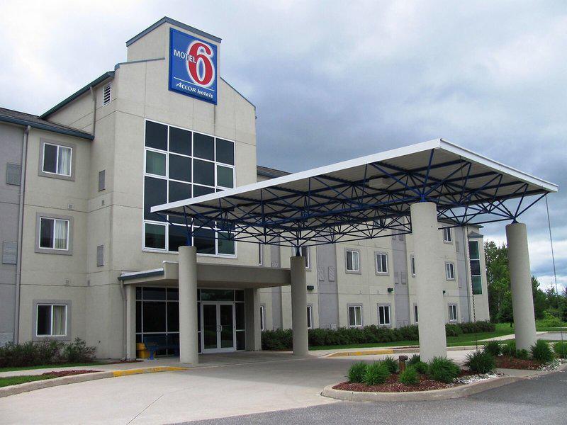 666819B6BEAED899D2CC37EE8A7A6B7B