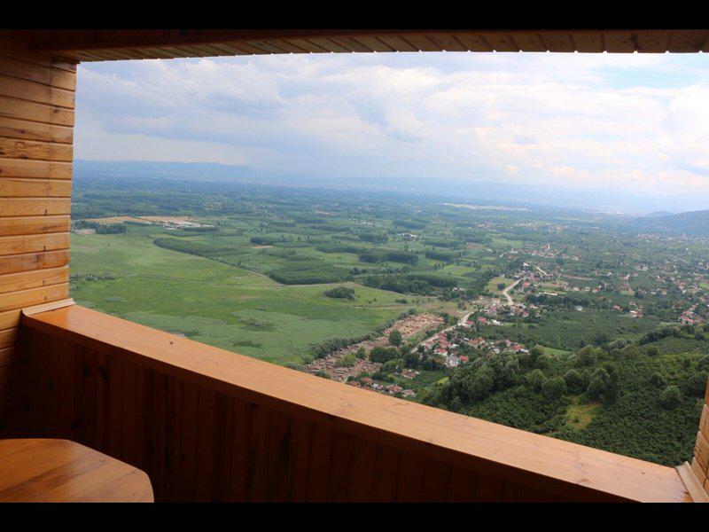 61B895A9EFF4AE4FB09AE924B3FFE9DB