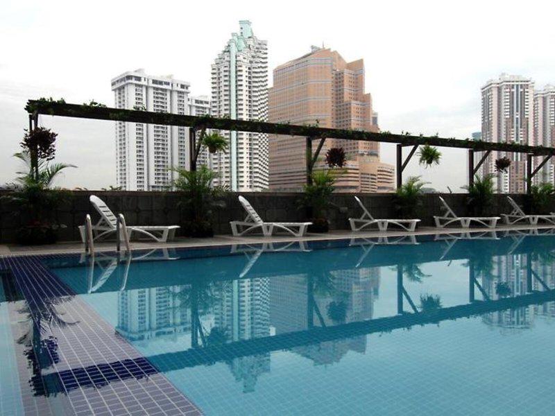 A89AD30A5477F4FA42200045B40E0905