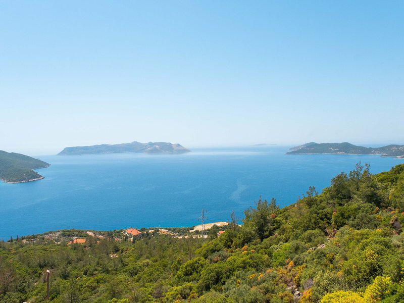 2F988905375AE047A3106FBAEF382E37