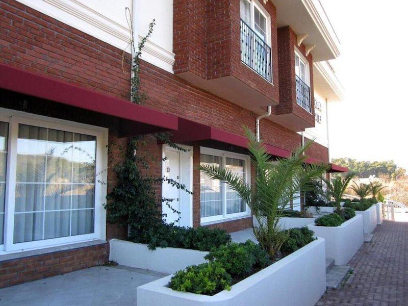 4385891E73EF4CDF671570A421B6D1A1