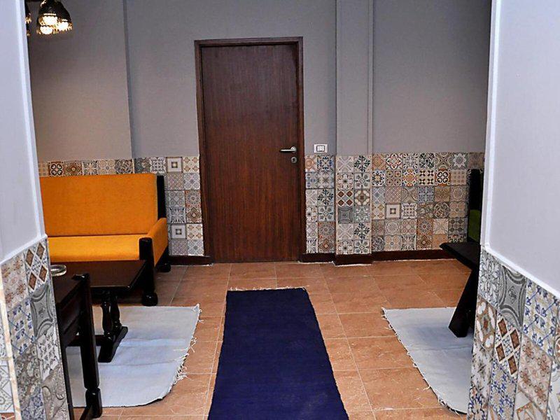 D26DE2D0ADCABA9D4366346568B1C640