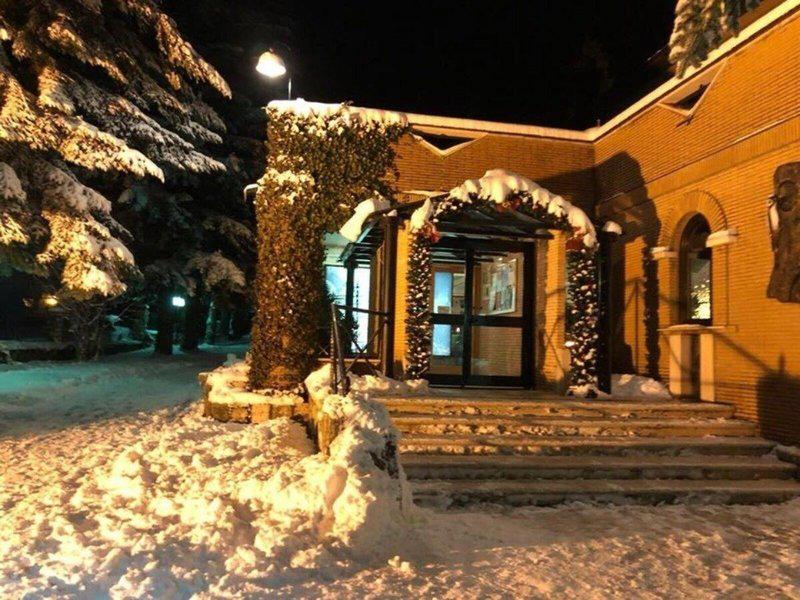 BAC1A56E793FFF216120D93CDCB0EB40