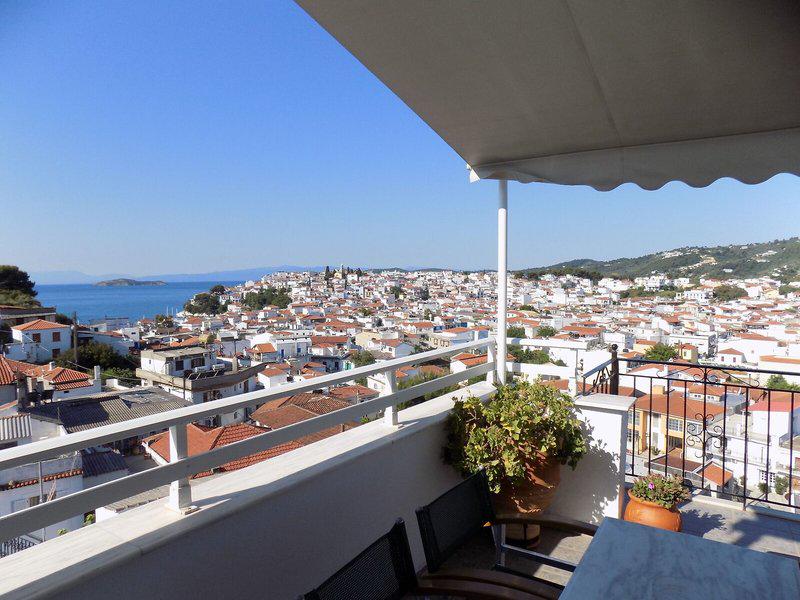 BBACADEE7A2F1F0E960A7591F20B240B