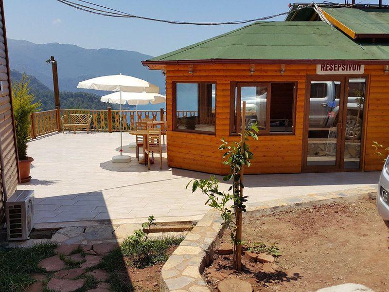 88A9F82C76C6A50DF24D588317730391