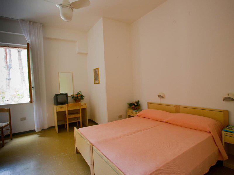 39340DD6AE5E6CC9C55F1EACF8459C30