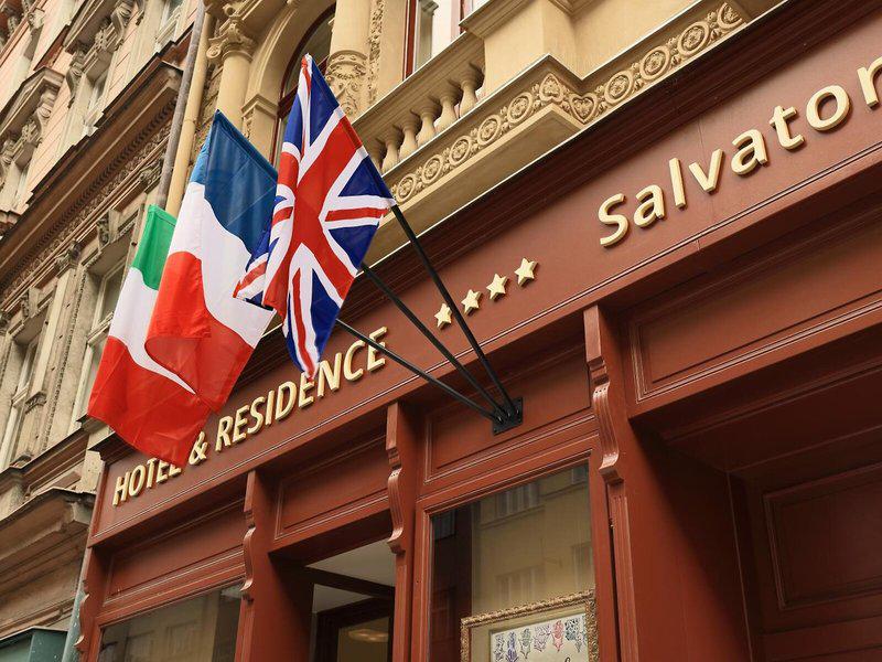 E8A6F31114DB138BE565B56D9A7E0555