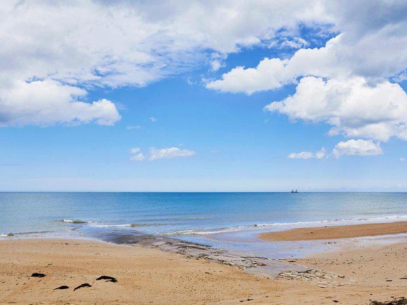 7A74A906765E65C9E9F4E30D891A75DF