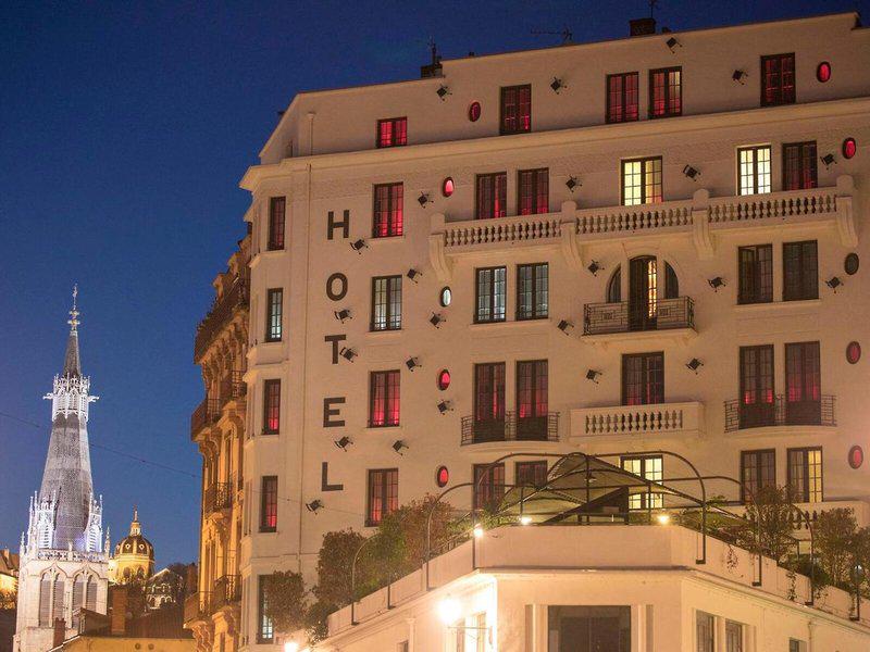 54A5F942B460F43F9B7DC2DFD177B7B0